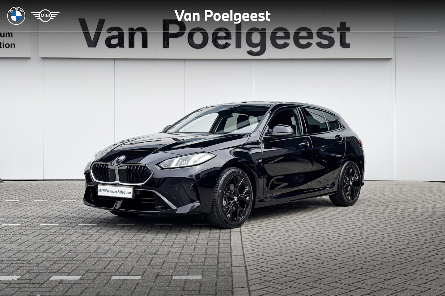 BMW 1-serie - 120 | M Sport Design Edition| Trekhaak | Selections 500 - AutoWereld.nl