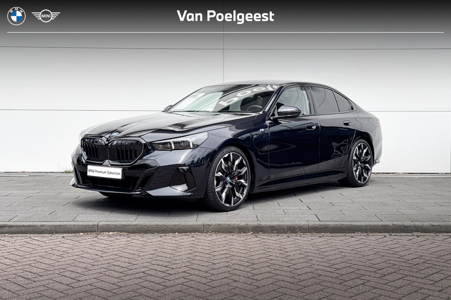 BMW 5-serie - Sedan 550e xDrive | M Sport Pro | Trekhaak | Adaptive M-Onderstel | Panoramadak | Bowers & - AutoWereld.nl