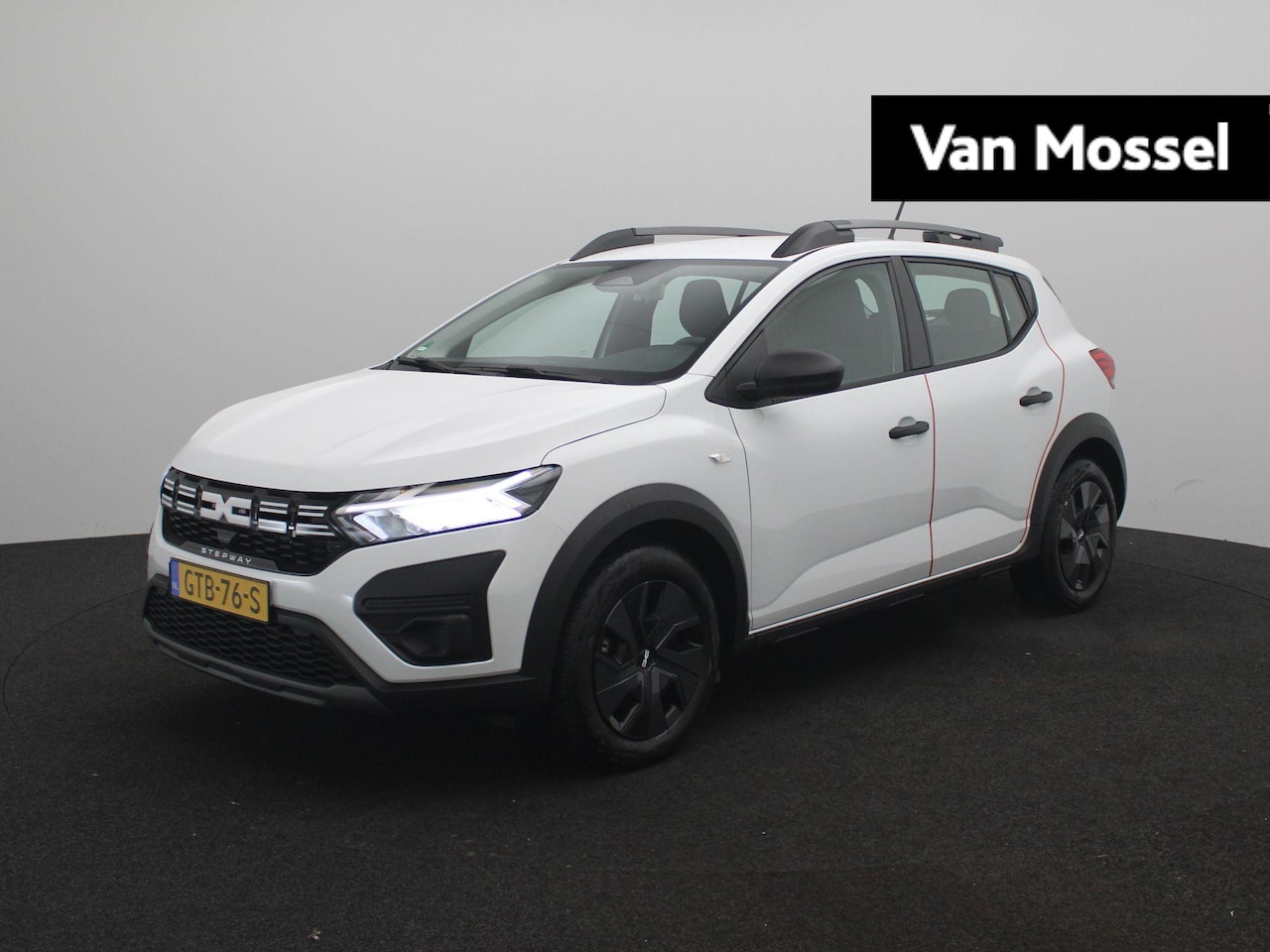 Dacia Sandero Stepway - TCe 100 ECO-G Essential | Airco | Dakdragers | Radio met DAB | LPG G3 | - AutoWereld.nl