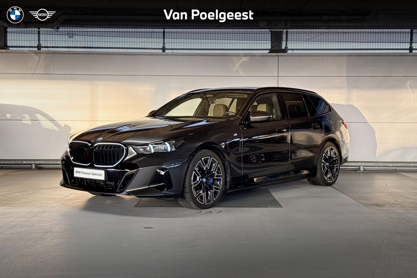 BMW 5-serie Touring - 550e xDrive | Selections 500 - AutoWereld.nl