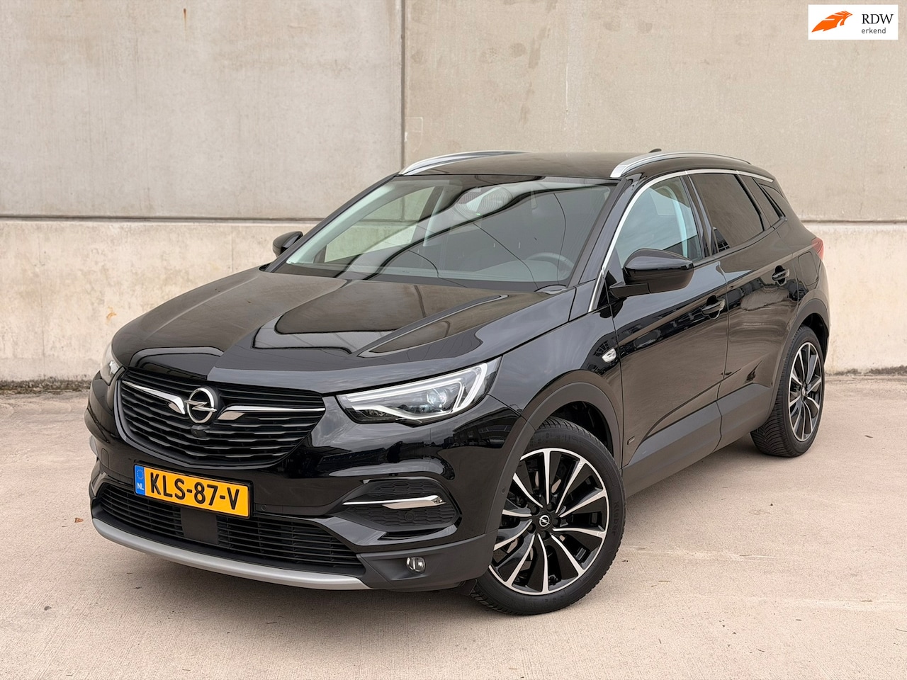 Opel Grandland X - 1.6 Turbo Hybrid Ultimate Trekh 360 Virtual 220V Stoelverkoeling - AutoWereld.nl
