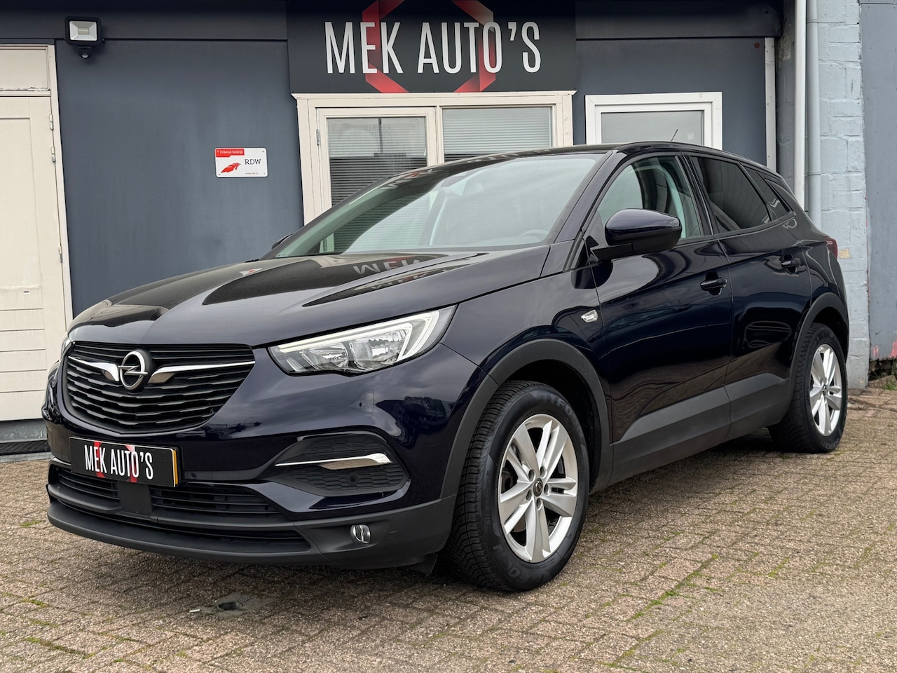 Opel Grandland X - 1.2 Turbo Business Executive|Navi|Cruise|Climate| - AutoWereld.nl
