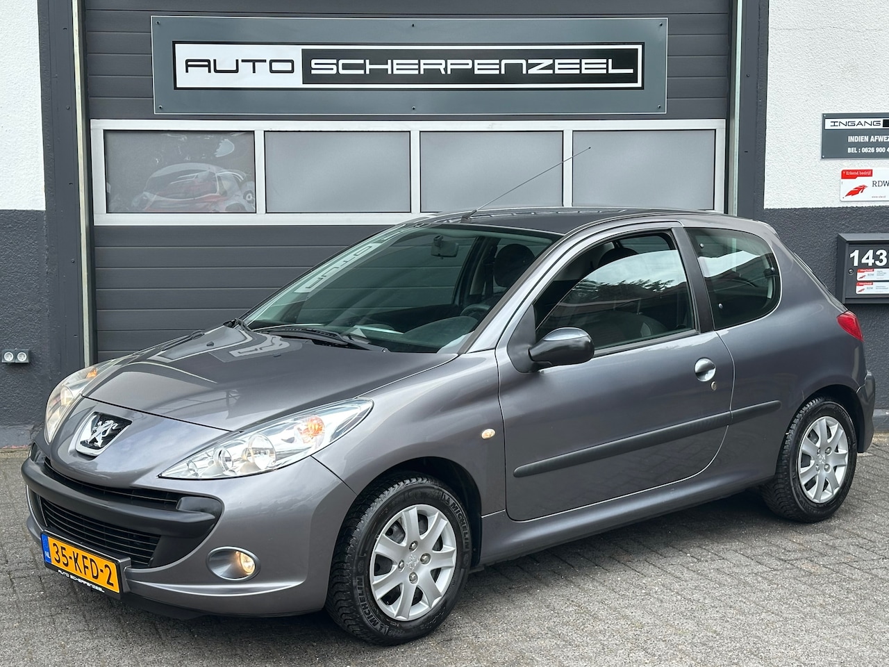 Peugeot 206 - 1.4 XS | 143 dkm | ZUINIG | NL AUTO | TREKHAAK - AutoWereld.nl