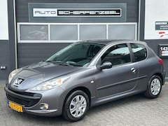 Peugeot 206 - 1.4 XS | 143 dkm | ZUINIG | NL AUTO | TREKHAAK