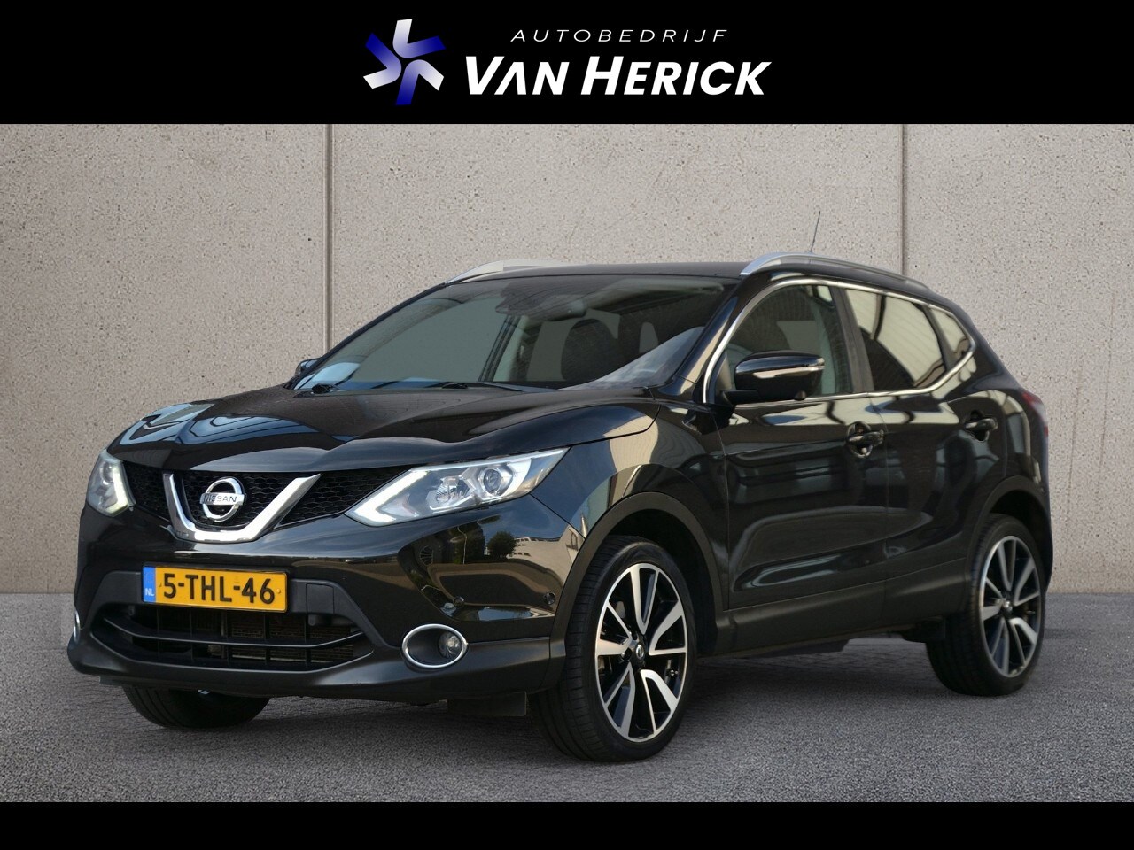 Nissan Qashqai - 1.2 Tekna + | Panodak | LED | Leer | Nette staat - AutoWereld.nl