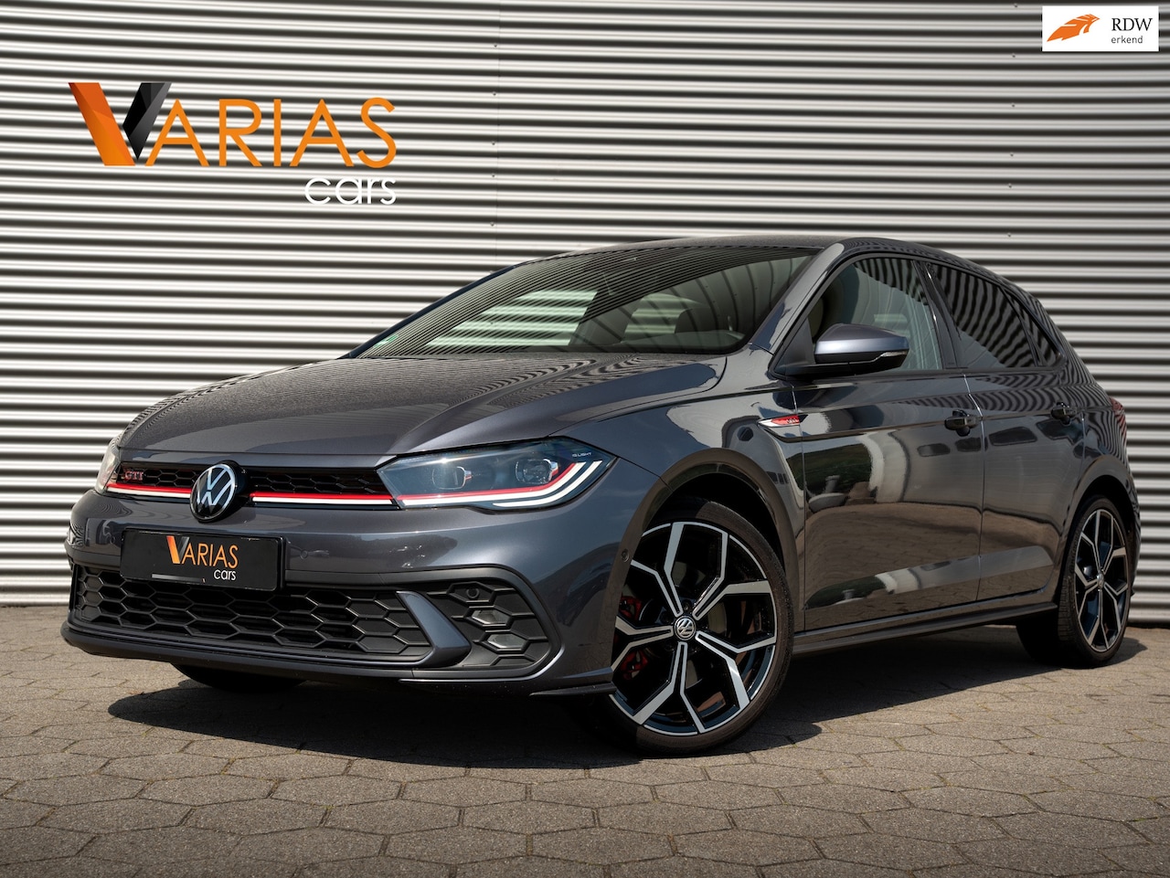 Volkswagen Polo - 2.0 TSI GTI Smoke Grey Beats Camera Navi Blindspot - AutoWereld.nl