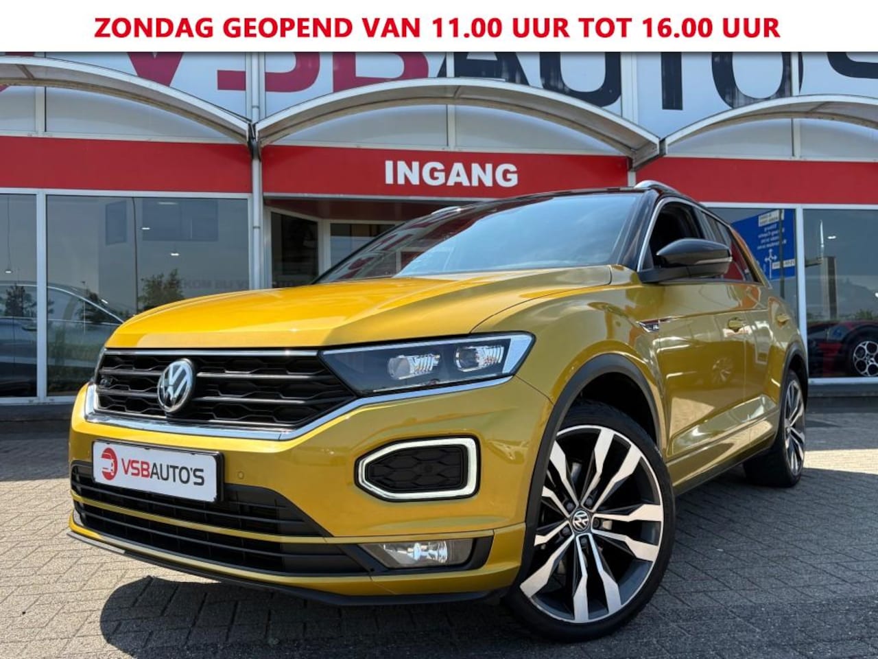 Volkswagen T-Roc - 1.5 TSI AUT. ACT 150PK R-LINE SPORT PANO-DAK DIGITALE-SCHERM NAVI CAMERA TREKHAAK CARPLAY - AutoWereld.nl