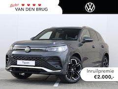 Volkswagen Tiguan - R-Line Edition 1.5 eHybrid 272 PK | Navigatie | Trekhaak | LED Matrix | Panoramadak |