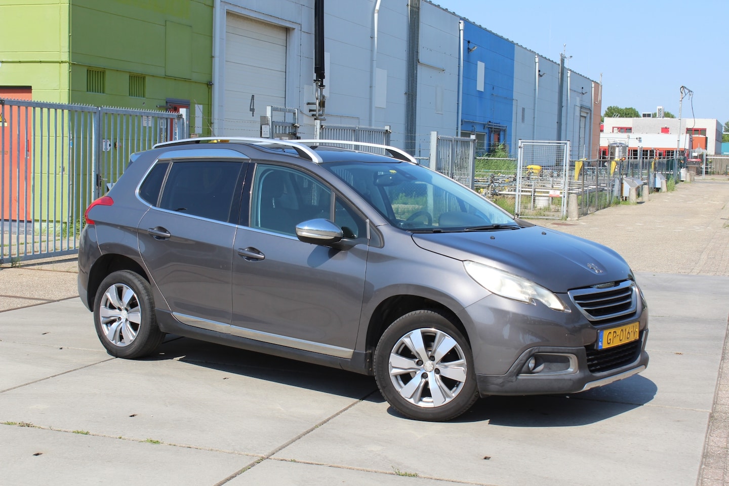Peugeot 2008 - 1.2 PureTech Allure automaat 1e eig, clima PANO - AutoWereld.nl
