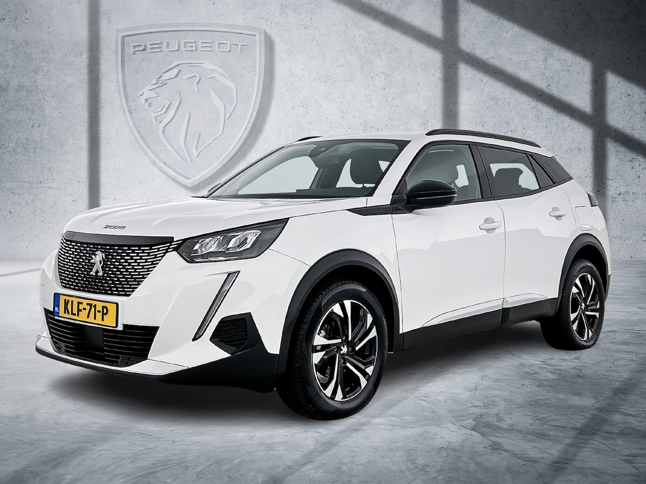 Peugeot 2008 - 100 pk Allure | Rijklaar | Parkeerhulp | Apple Carplay | 17" LMV | - AutoWereld.nl