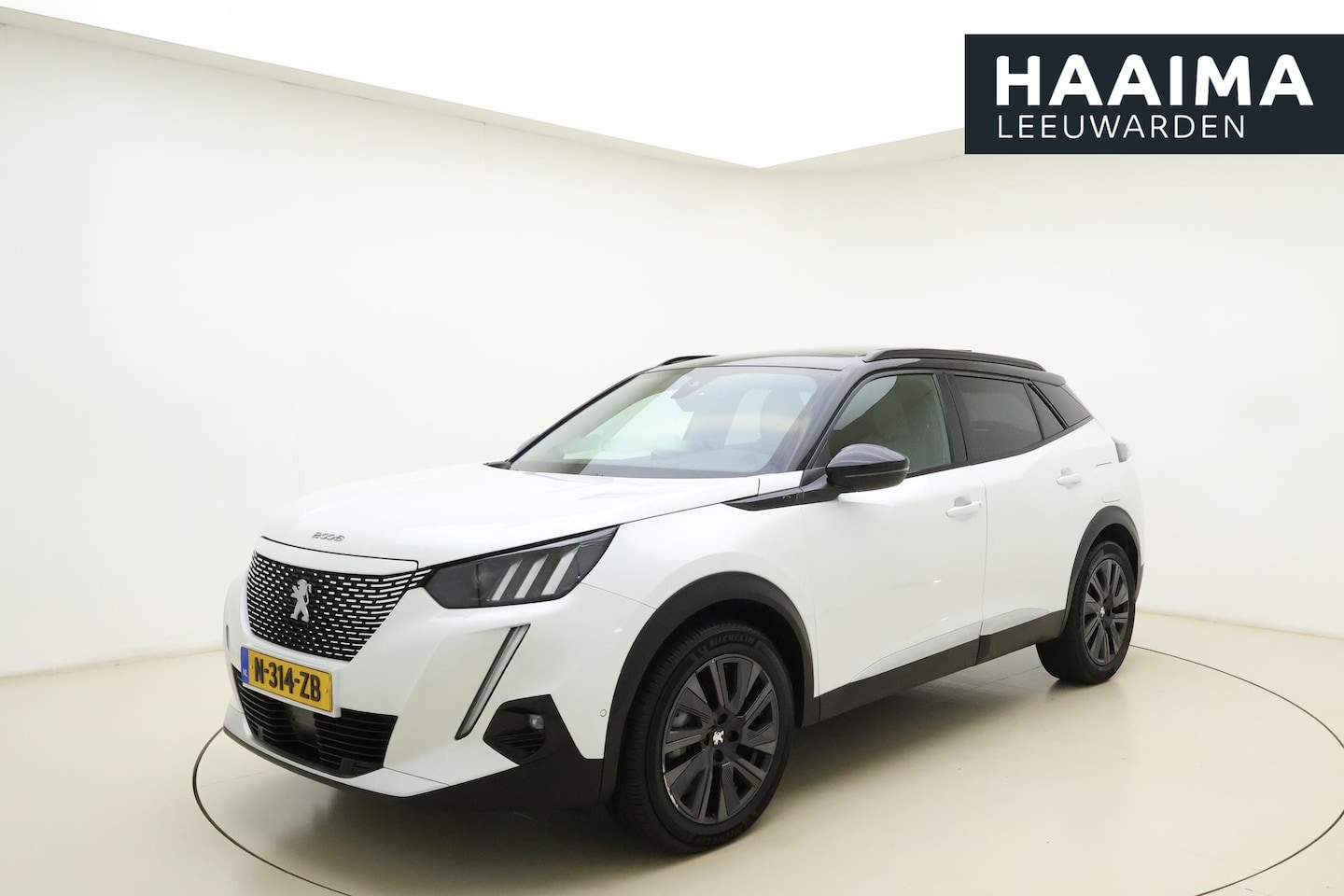 Peugeot e-2008 - EV GT Pack 50 kWh SOH 91,25% l 1e Eigenaar l Alcantara l Schuif-Kanteldak l Full-LED l App - AutoWereld.nl