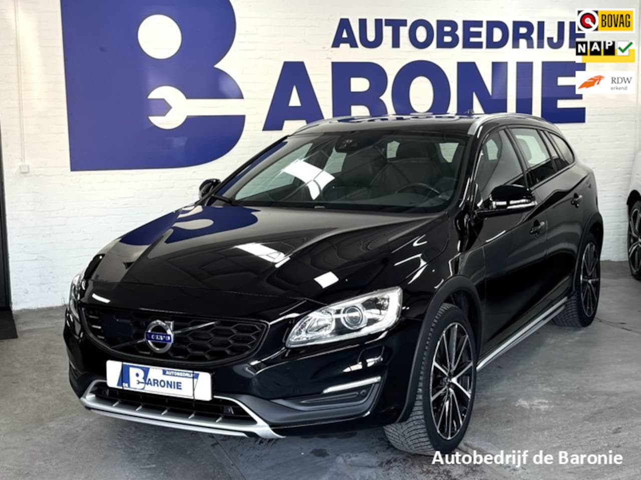 Volvo V60 Cross Country - 2.0 T5 Summum 2.0 T5 Summum, adaptive cruise, vol opties - AutoWereld.nl