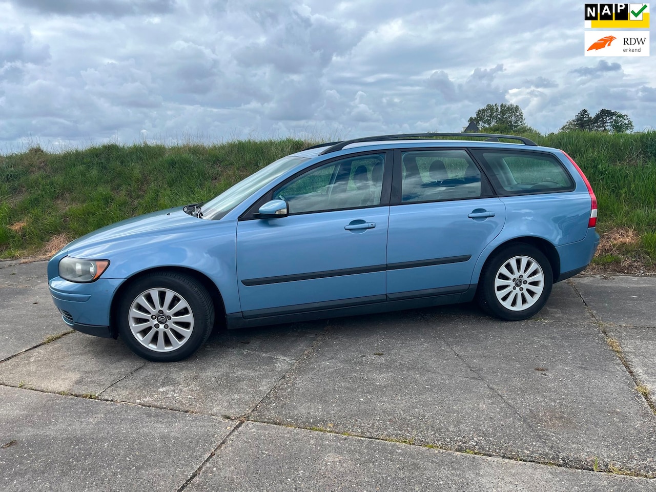Volvo V50 - 2.4 APK 02-2027 - AutoWereld.nl