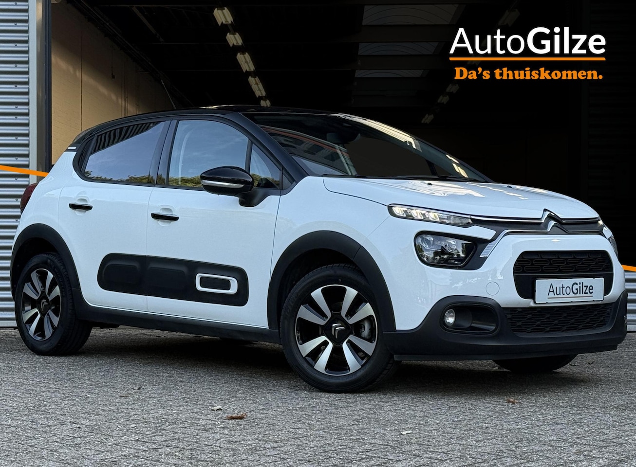 Citroën C3 - 1.2 PureTech Shine l Carplay l Lichtmetaal l Cruise Control - AutoWereld.nl