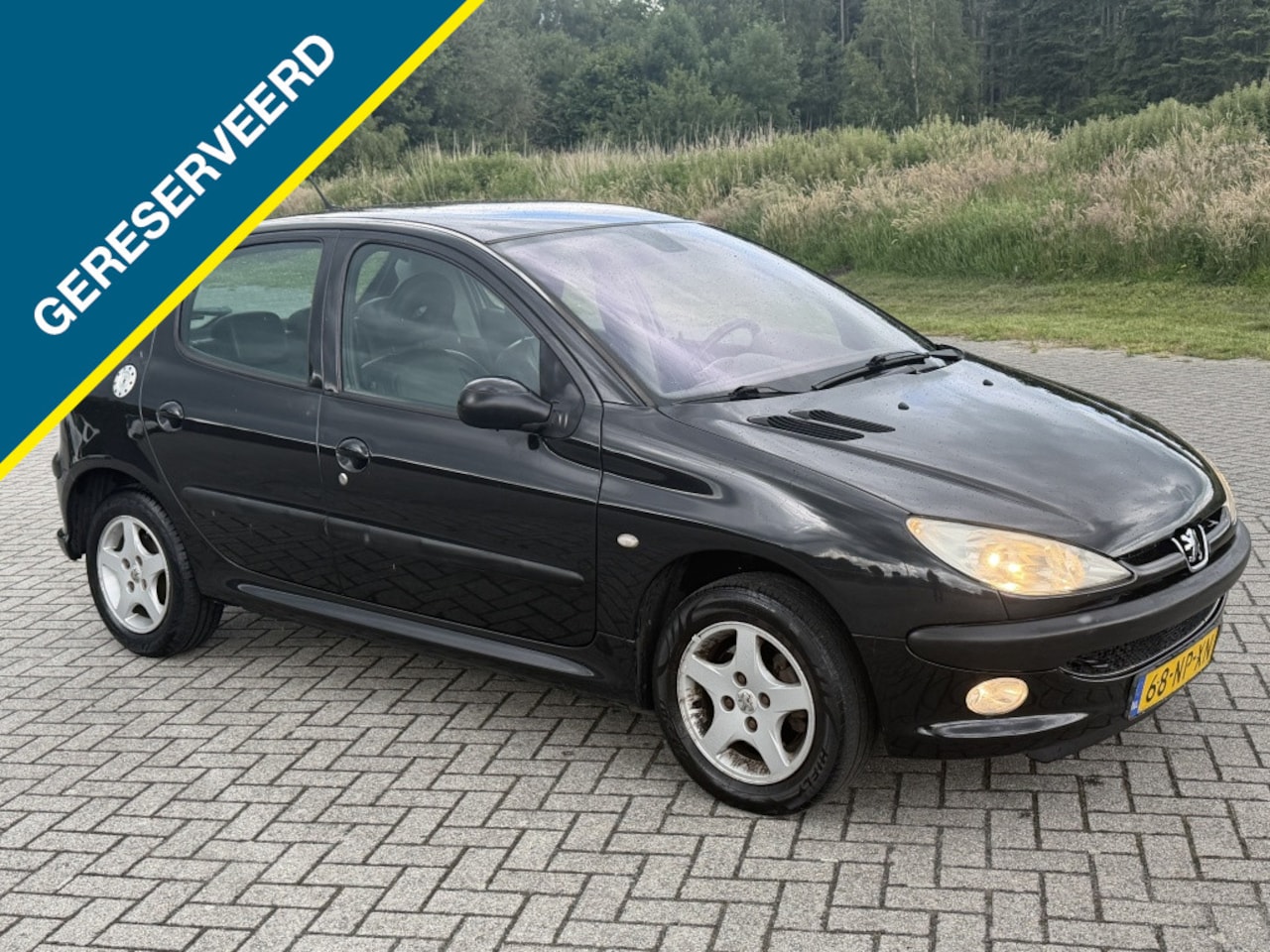 Peugeot 206 - 1.4-16V 5 deurs Airco Lederen interieur Apk:Nov 2026 - AutoWereld.nl