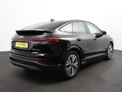 Audi Q4 Sportback e-tron - 40 Edition 77 kWh S-line Automaat Climate control Adaptieve cruise control Achteruitrijcam