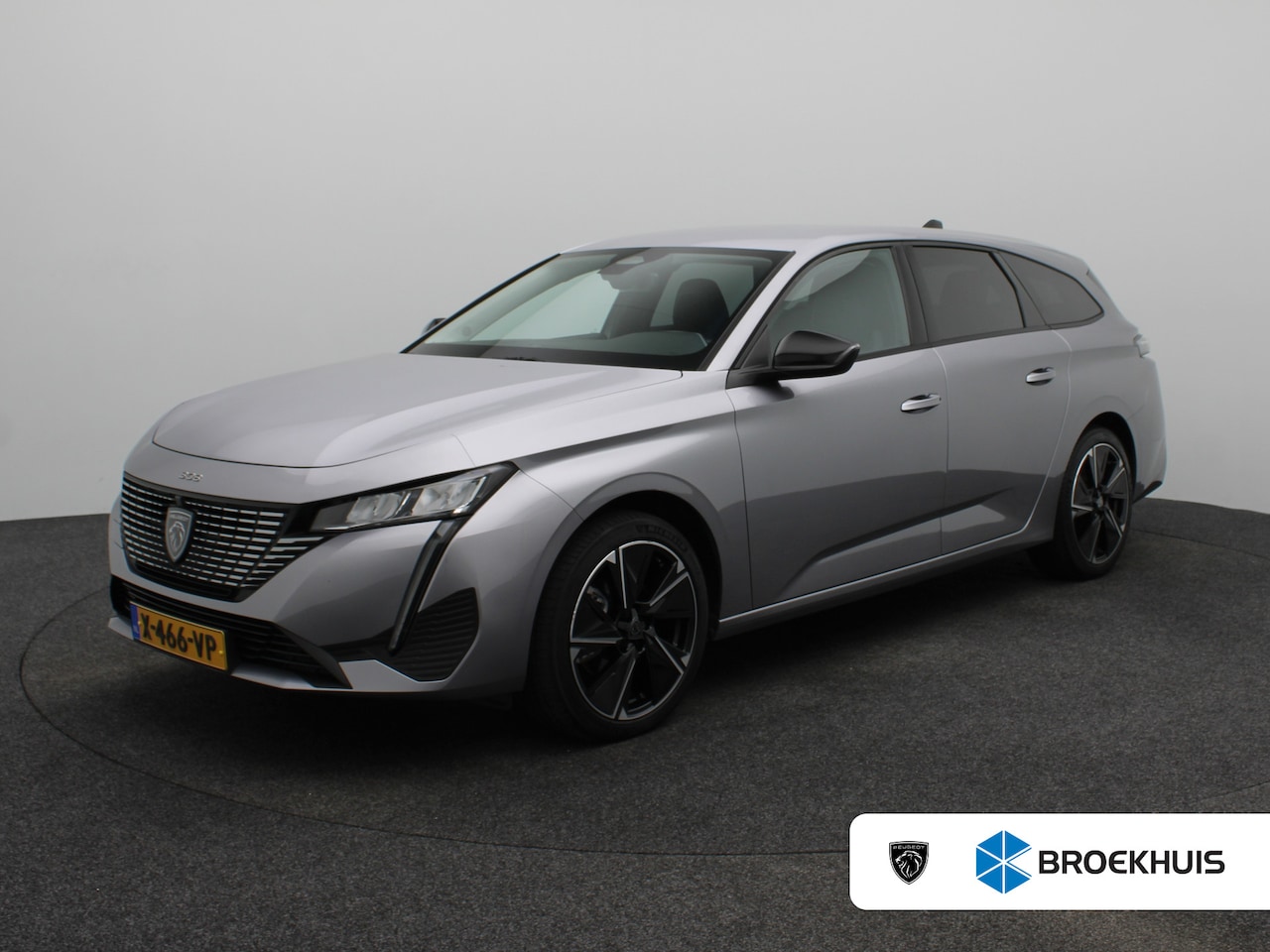 Peugeot e-308 SW - Allure EV 54 kWh | SOH 93% | Stoelverwarming | Stuurverwarming | Navigatie | Verwamde Voor - AutoWereld.nl