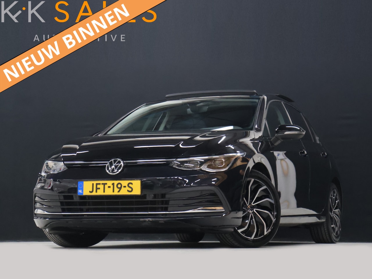 Volkswagen Golf - 1.5 eTSI R-Line [SCHUIFKANTELDAK, APPLE CARPLAY, ANDROID, TREKHAAK, MEMORY SEATS, STOEL-/S - AutoWereld.nl