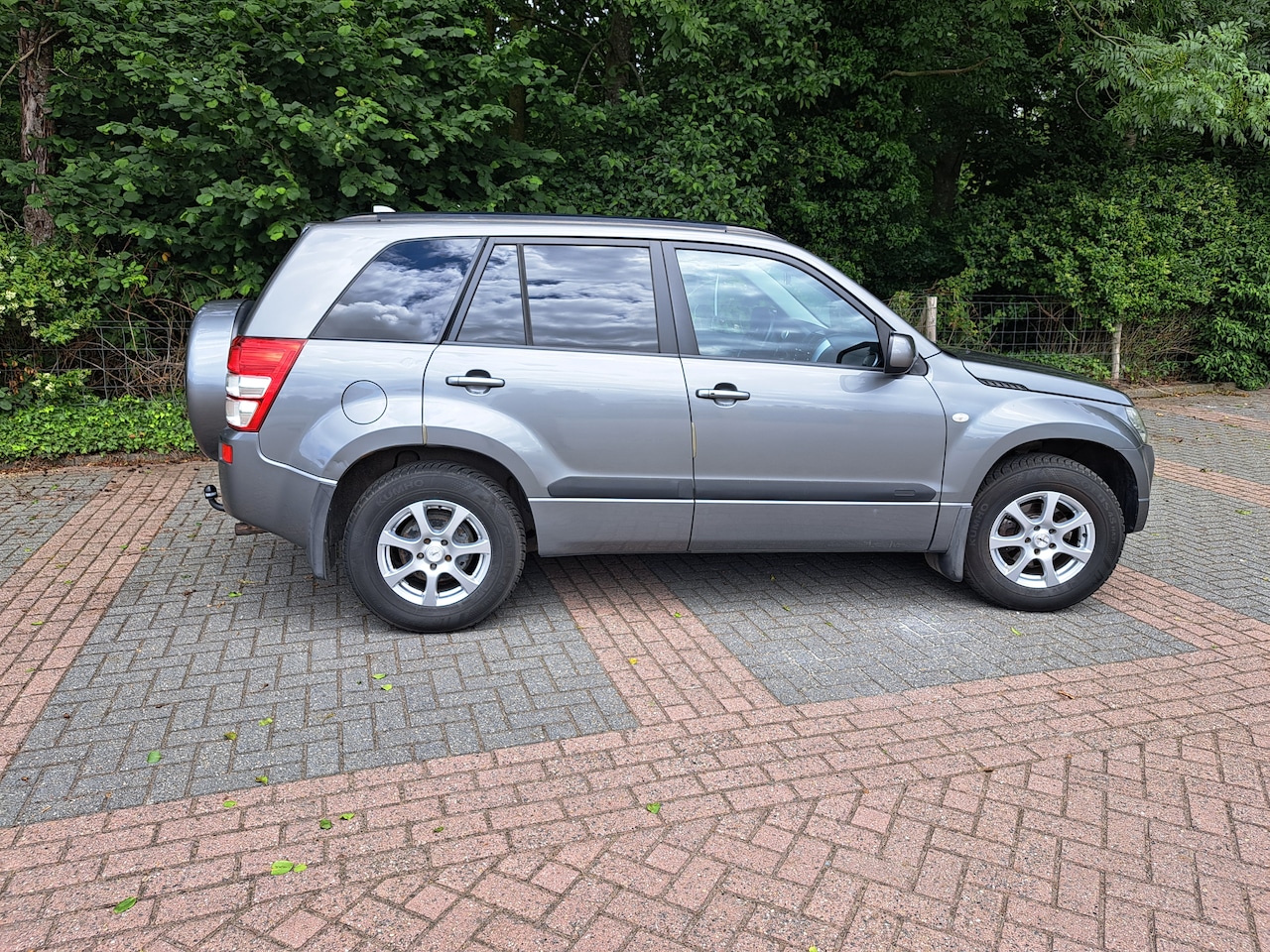 Suzuki Grand Vitara - 2.0-16V JX Trekhaak - AutoWereld.nl
