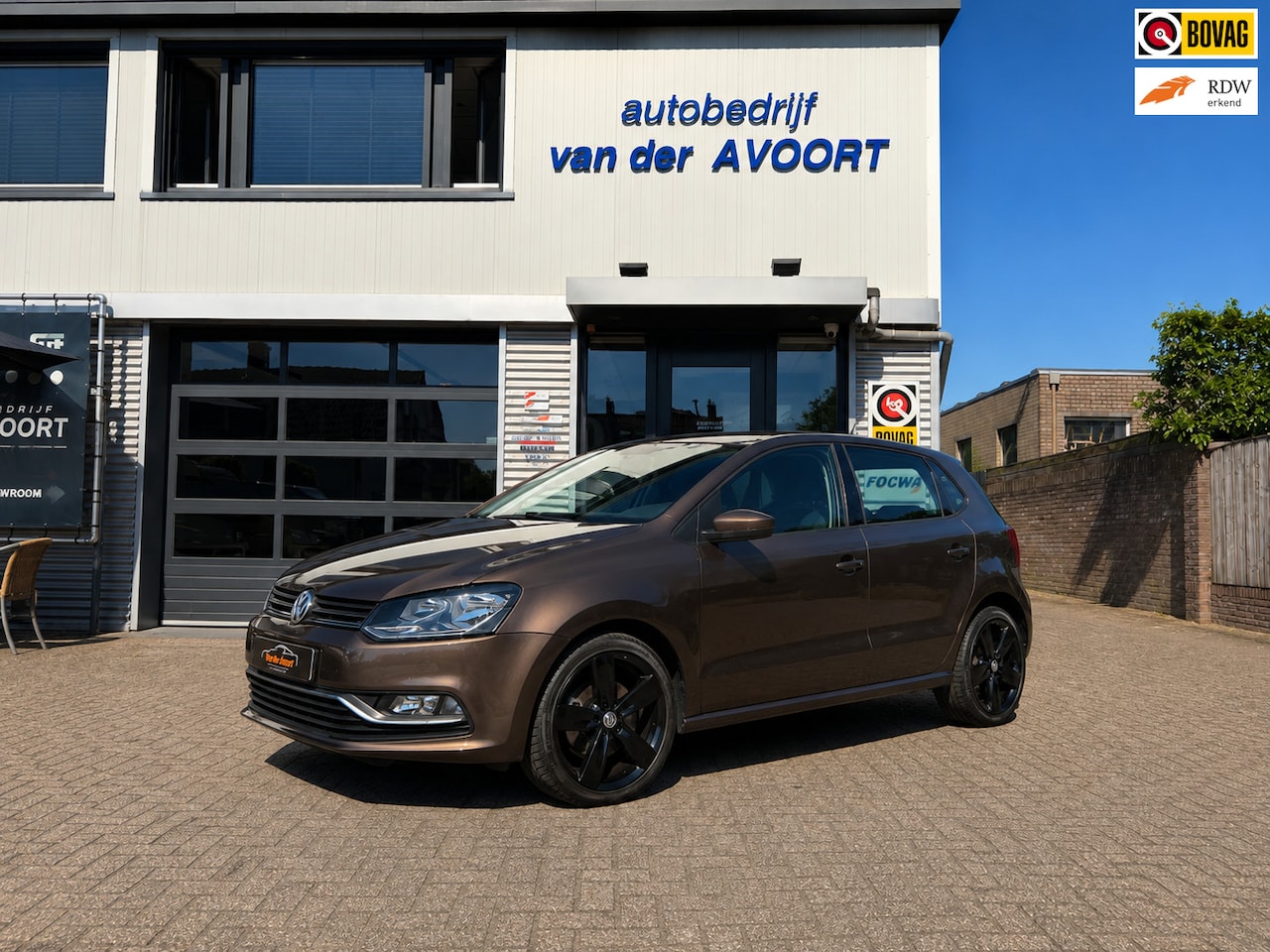 Volkswagen Polo - 1.2 TSI First Edition nieuwe banden & remmen, incl APK - AutoWereld.nl