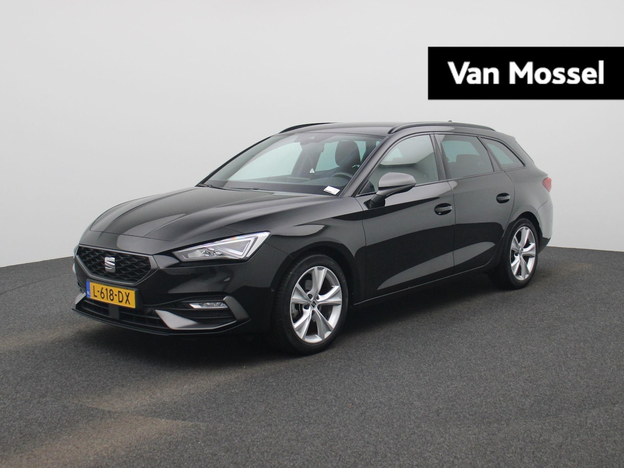 SEAT Leon Sportstourer - 1.5 eTSI FR Launch Edition 1.5 eTSI FR Launch Edition - AutoWereld.nl