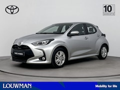 Toyota Yaris - 1.5 Hybrid 115 Dynamic Limited | Parkeersensoren V+A | Stoel & Stuur Verwarming |