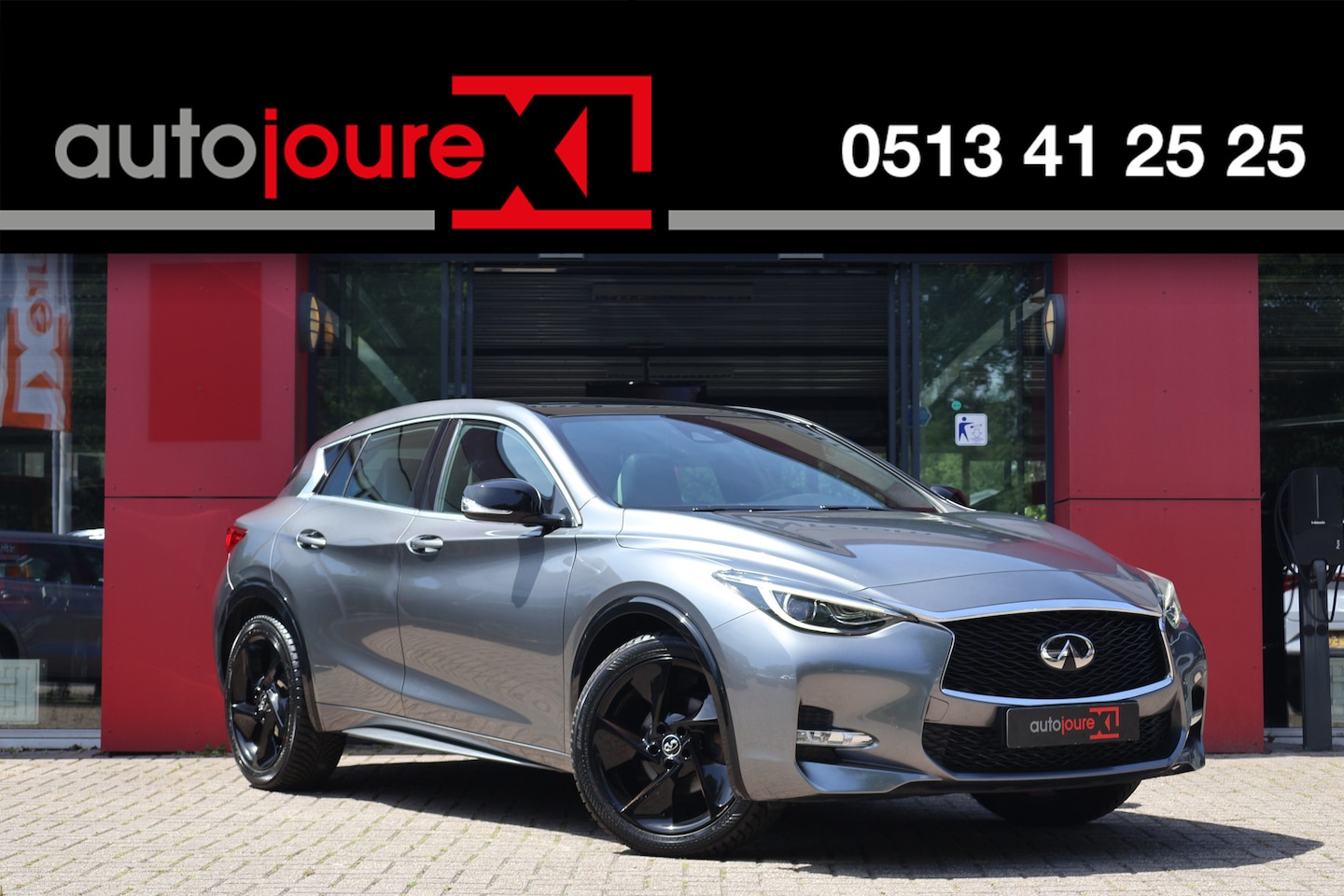 Infiniti Q30 - 1.6 T Sport | Origineel NL | Panoramadak | Bose | - AutoWereld.nl