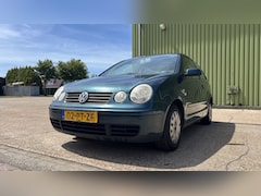 Volkswagen Polo - 1.4-16V Athene