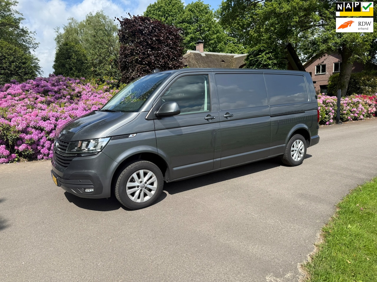 Volkswagen Transporter - 2.0 TDI L2H1 28 2.0 TDI L2H1 28 DSG - AutoWereld.nl