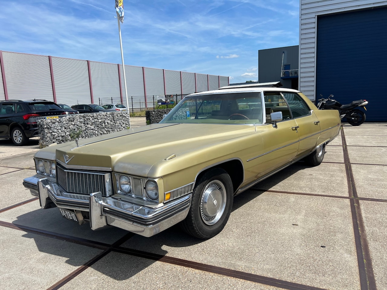 Cadillac De Ville - 6 CD 69 Sedan 7.7 V8( Lpg3-26) 1973 belVrij/Apkvrij - AutoWereld.nl
