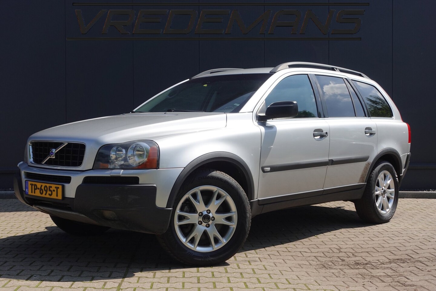 Volvo XC90 - 2.5 T Elan / Keurige auto! - AutoWereld.nl