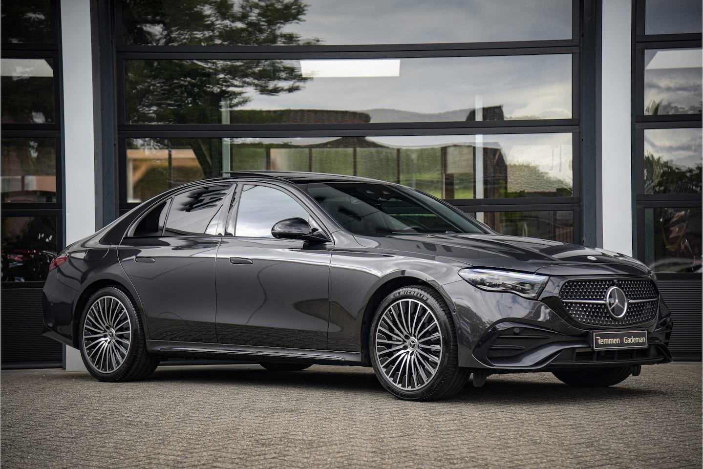 Mercedes-Benz E-klasse - 400 e 4MATIC AMG Line 400 e 4MATIC AMG Line - AutoWereld.nl