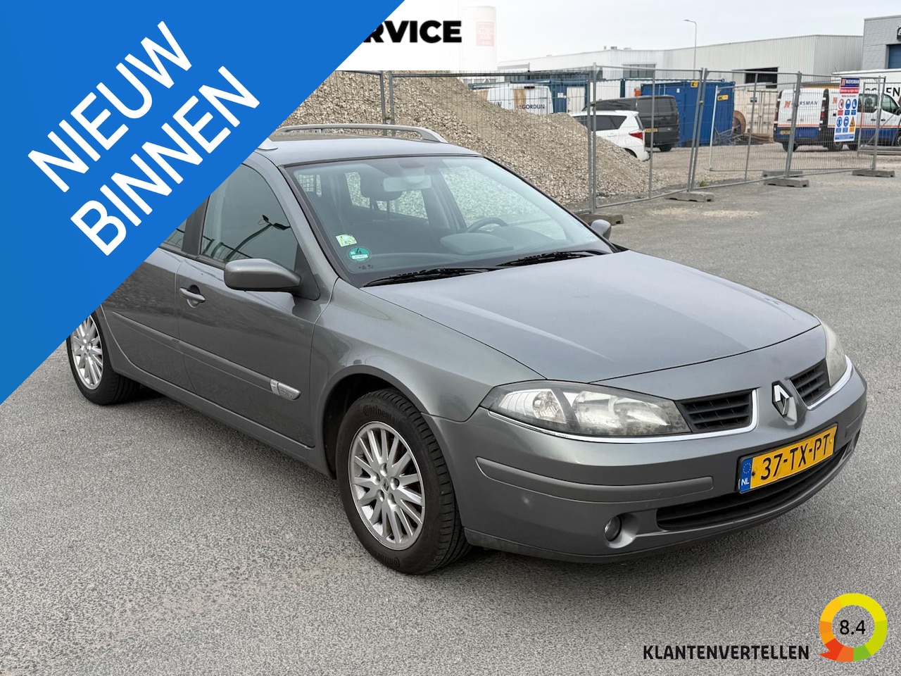 Renault Laguna Grand Tour - 2.0-16V Business Clima, cruise, pdc achter, trekhaak - AutoWereld.nl