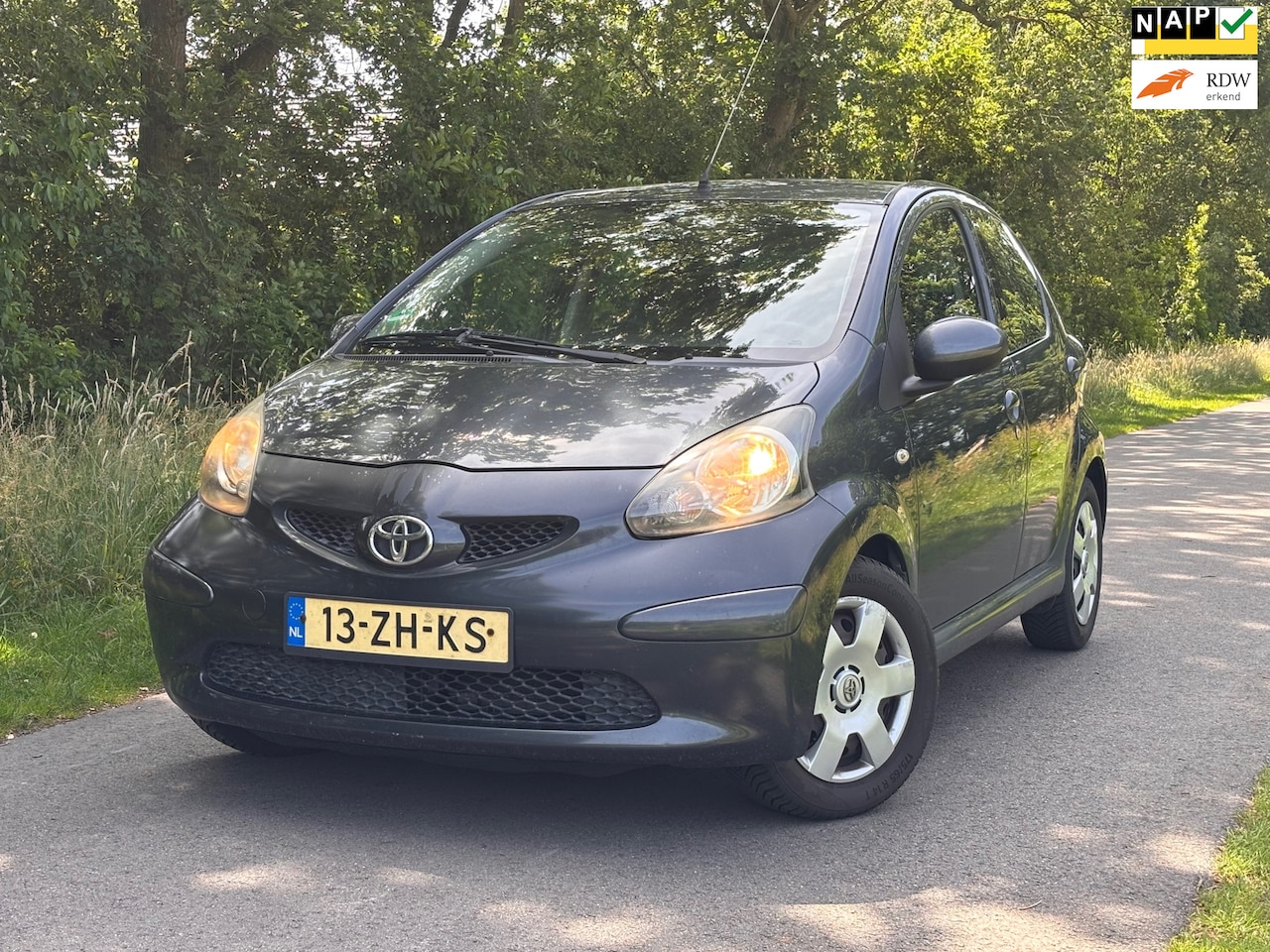 Toyota Aygo - 1.0-12V + | " 165.000 " KM + Nwe APK + Airco Nu € 1.750,- !!! - AutoWereld.nl
