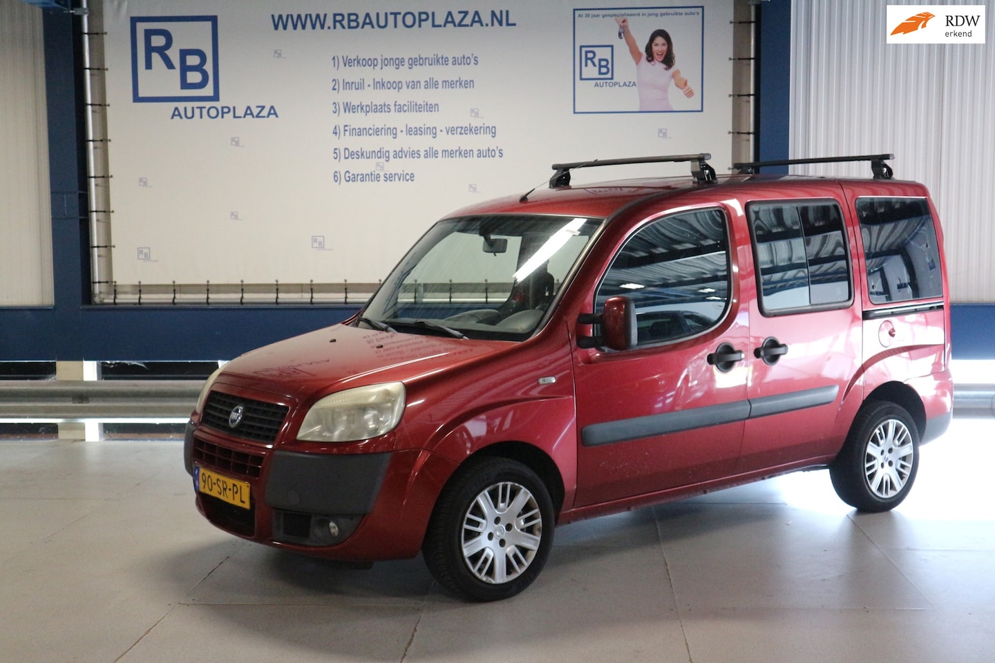 Fiat Doblò - 1.4 Family Plus / AIRCO / NIEUWE APK 2027 / 5 ZITTER ! ! ! - AutoWereld.nl