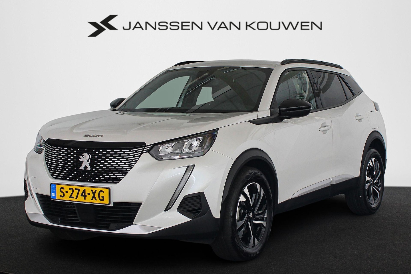 Peugeot 2008 - 1.2 PureTech Allure Achteruitrijcamera Keyless Navigatie - AutoWereld.nl