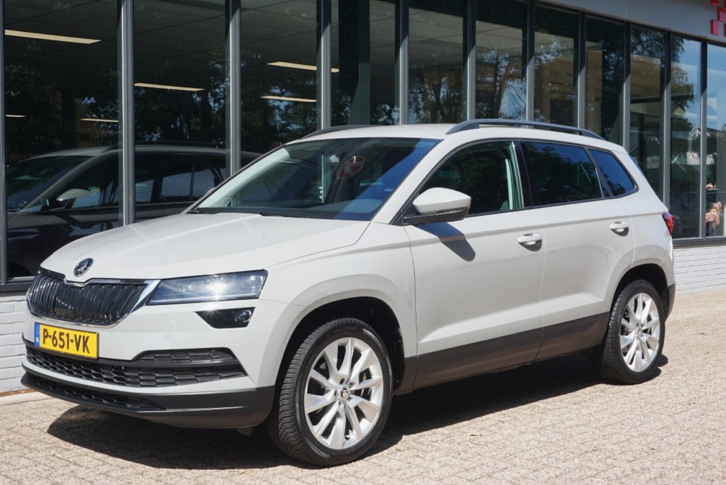 Skoda Karoq - 1.5 TSI ACT Style Business Trehkaak/App-connect/Navi! - AutoWereld.nl