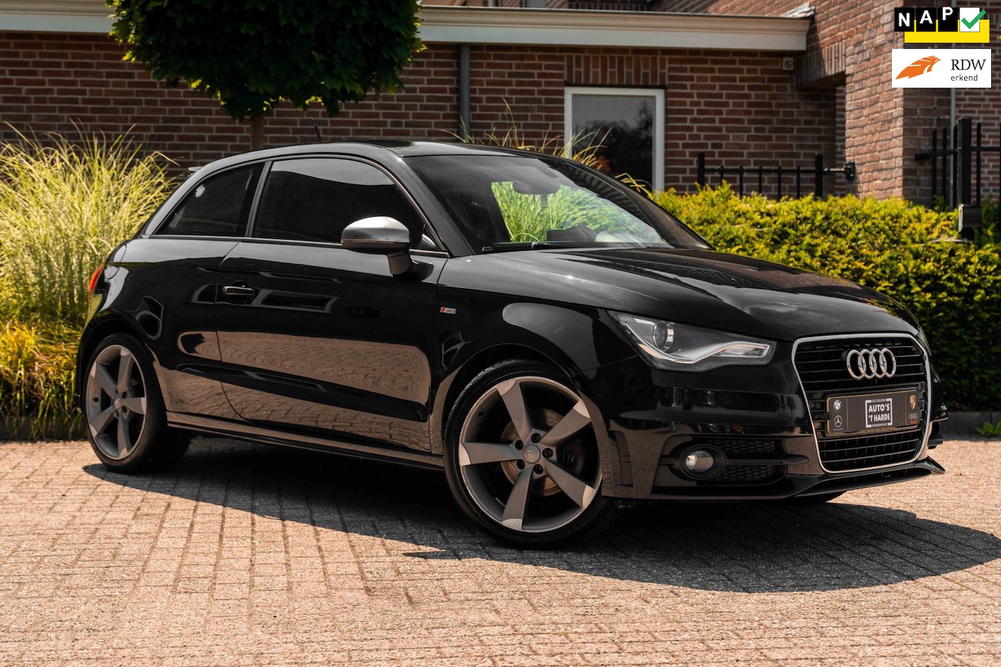 Audi A1 - 1.4 TFSI 122 PK S Edition Xenon 2x S-Line Navi Cruise Airco 18'' - AutoWereld.nl