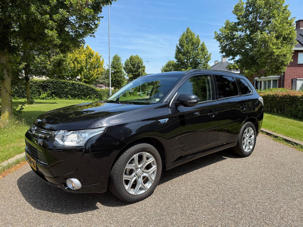 Mitsubishi Outlander - 2.0 PHEV instyle 2.0 PHEV Instyle - AutoWereld.nl