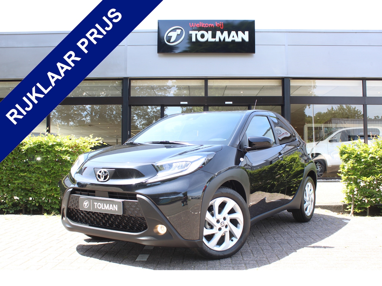 Toyota Aygo X - 1.0 VVT-i MT First | Rijklaar | Stoelverw. | Apple/Android | Clima | Adap. cruise - AutoWereld.nl