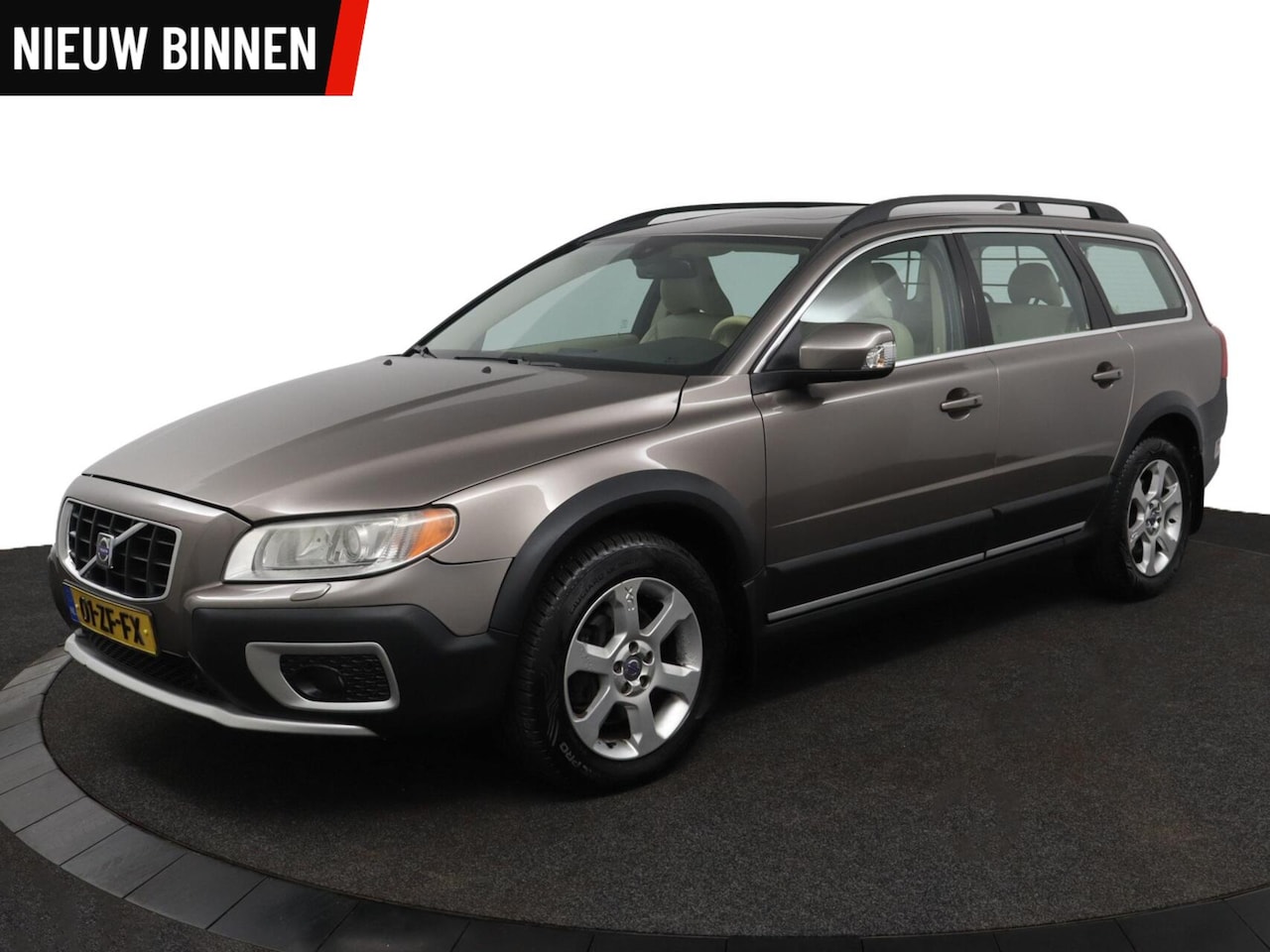 Volvo XC70 - 3.2 Summum 4X4 Airco Trekhaak Cruise Leder - AutoWereld.nl