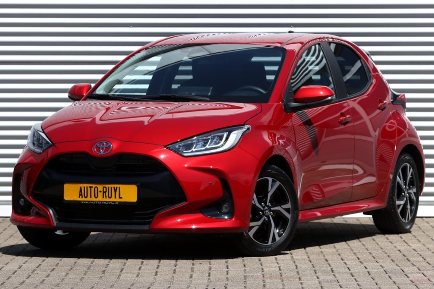 Toyota Yaris - 1.5 Hybrid 115 Dynamic Comfort - AutoWereld.nl