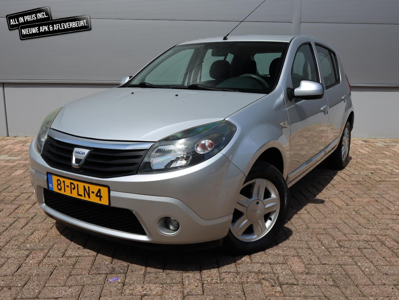 Dacia Sandero - 1.2 Lauréate (Vol Opties) 100% onderhouden - AutoWereld.nl