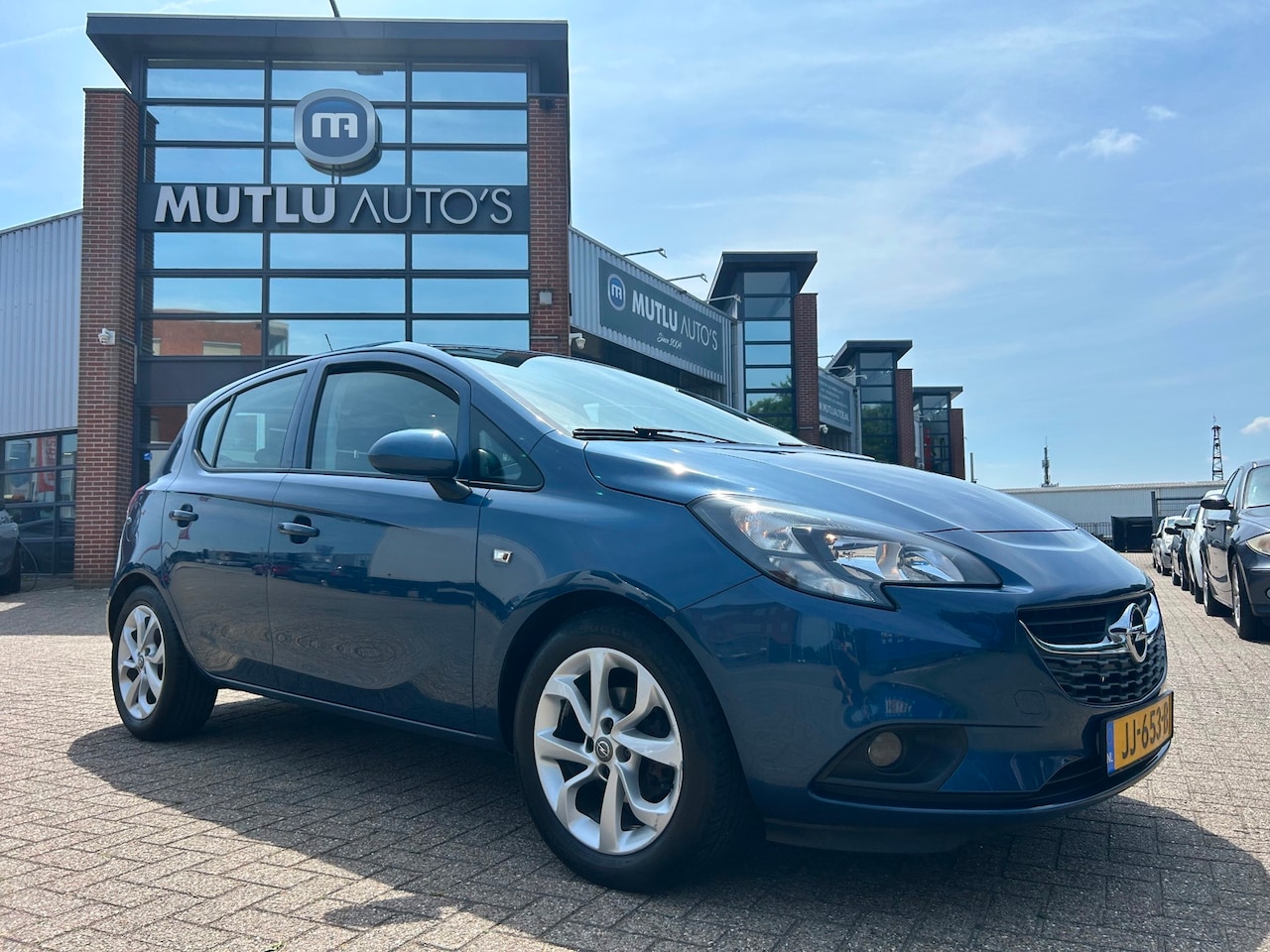 Opel Corsa - 1.4 Edition 5deurs Airco NAP CRUISE APK - AutoWereld.nl