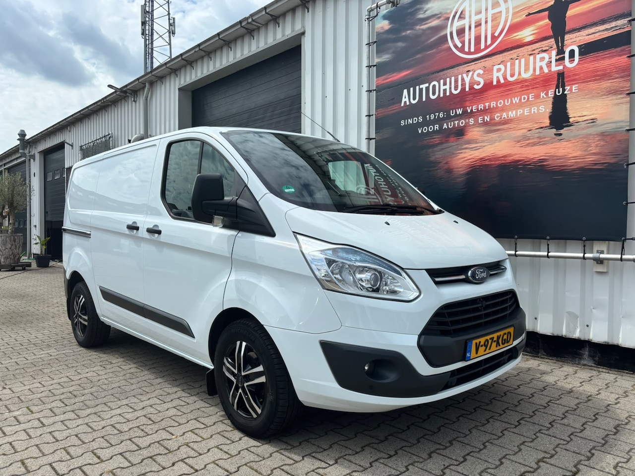 Ford Transit Custom - 2016 126PK | Rolstoel/Scootmobiel/Oprijplaten | Marge 310 2.2 TDCI L1H1 Ambiente Zondag op - AutoWereld.nl