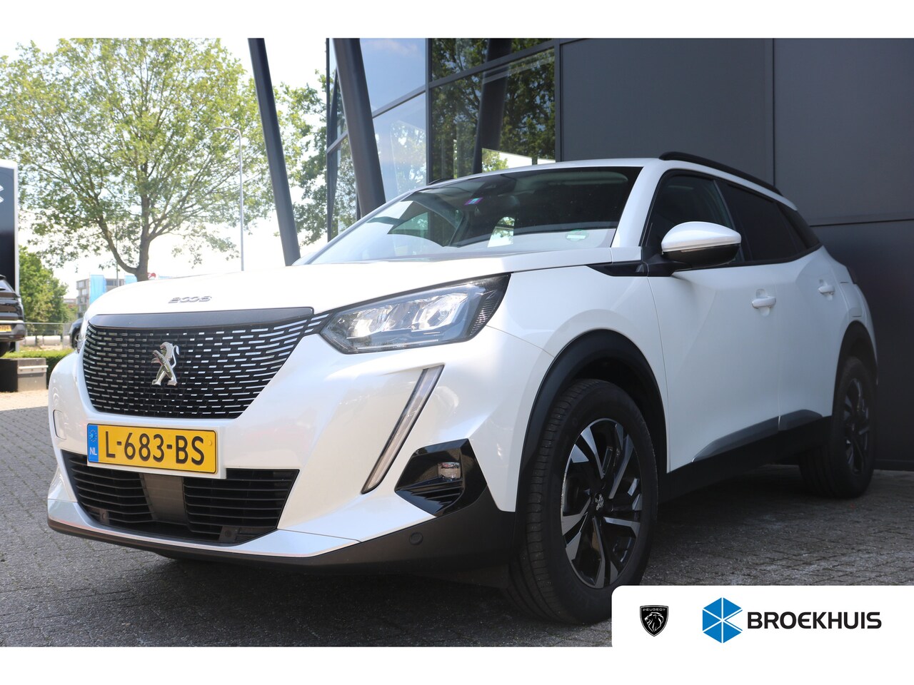 Peugeot 2008 - 1.2 PureTech Allure | Navi | Cruise | Camera | Keyless | PDC Achter | Apple Carplay & Andr - AutoWereld.nl