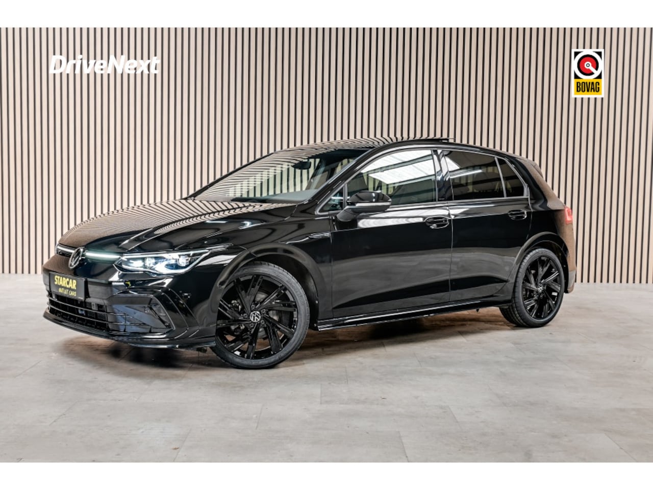 Volkswagen Golf - 1.5 eTSI R-Line ACC|HarmanKardon|Matrix|Pano - AutoWereld.nl