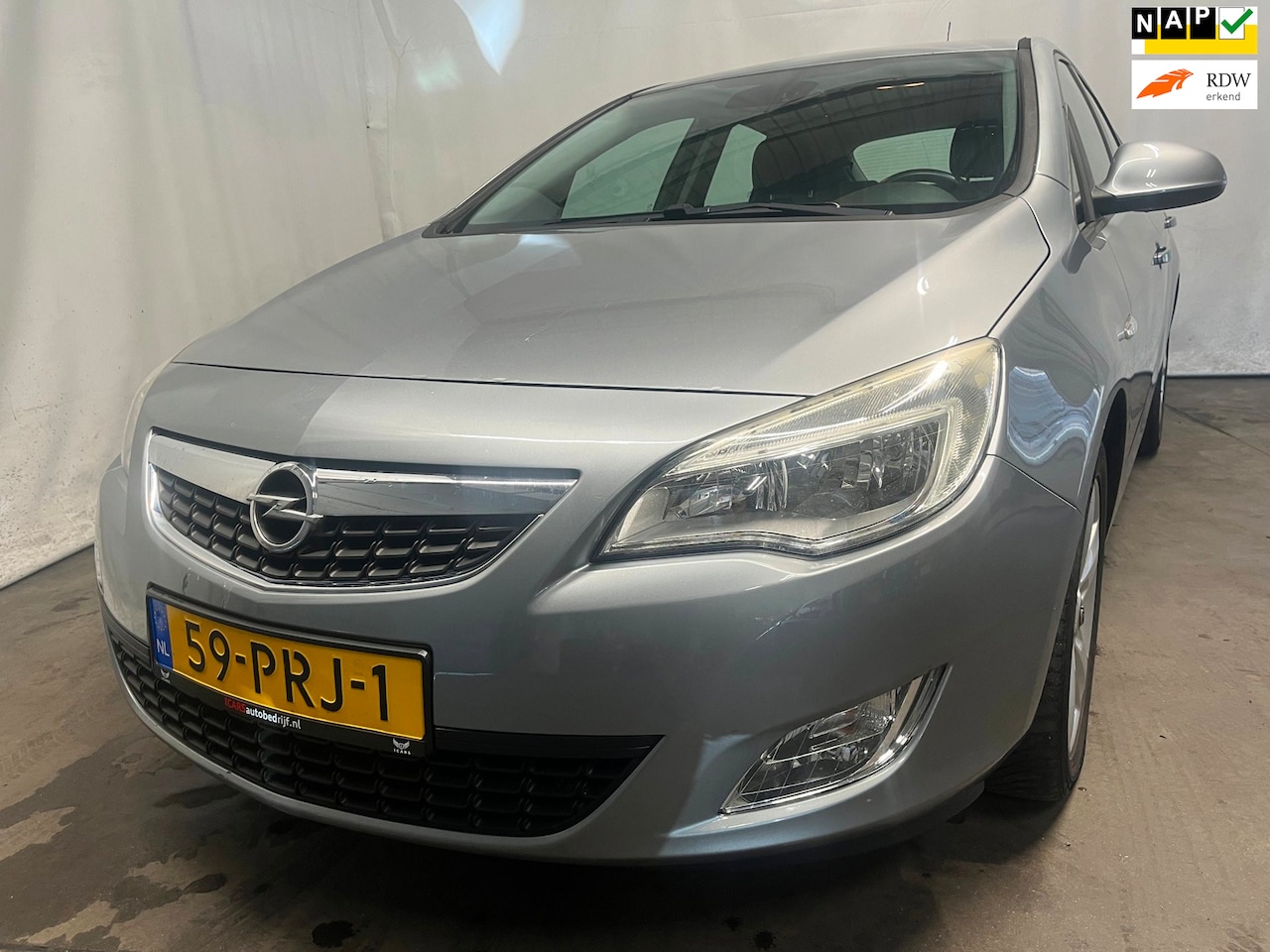 Opel Astra - 1.4 Turbo Edition - Olie Lekkage - Schade - AutoWereld.nl