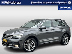 Volkswagen Tiguan - 2.0 TSI 4Motion 220pk Highline Business R / R-line Exterieur / Digitaal dashboard / Panora