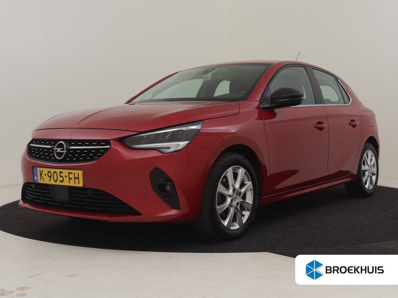 Opel Corsa - 1.2 Elegance 102 PK | Achteruitrijcamera | Parkeersensoren voor/achter | Apple carplay And - AutoWereld.nl